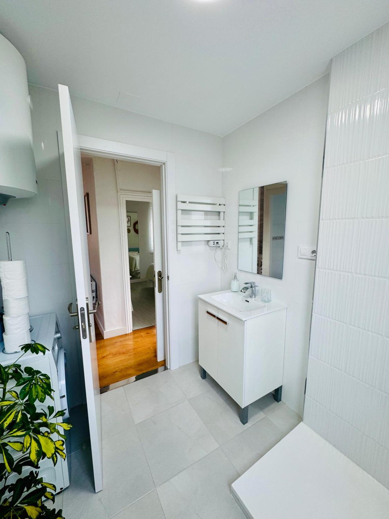 Piso Maruja - Cee Apartment Bagian luar foto